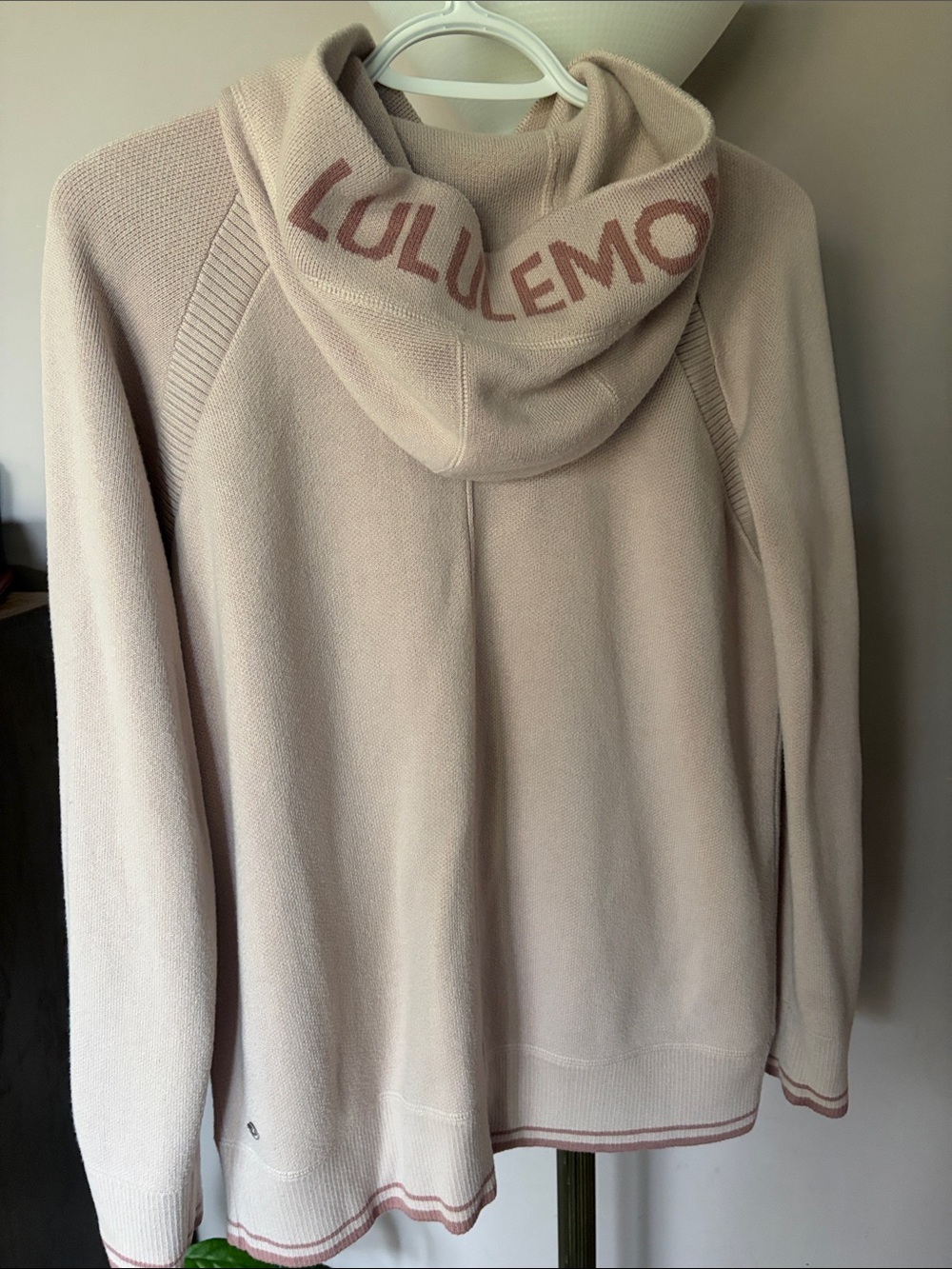 lululemon athletica Women's Soothe Away Cashmere Blend Knit Hooded Sweater